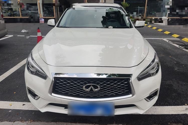 Used Infiniti Q50L 2018 2.0T Enjoyment Version China VI Standard Front