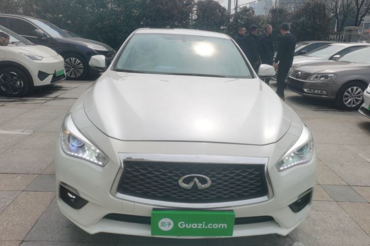 Used Infiniti Q50L 2018 2.0T Comfort Edition China VI Standard Front