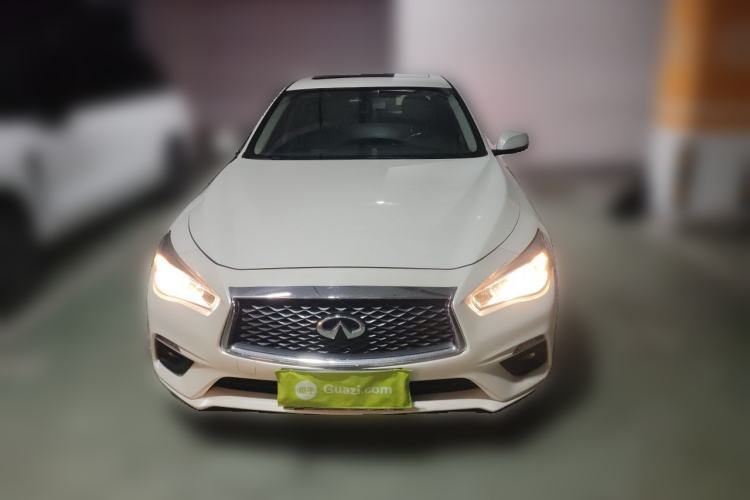Used Infiniti Q50L 2018 2.0T Comfort Edition China VI Standard Front