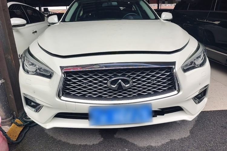 Used Infiniti Q50L 2018 2.0T Enjoyment Version China VI Standard Front