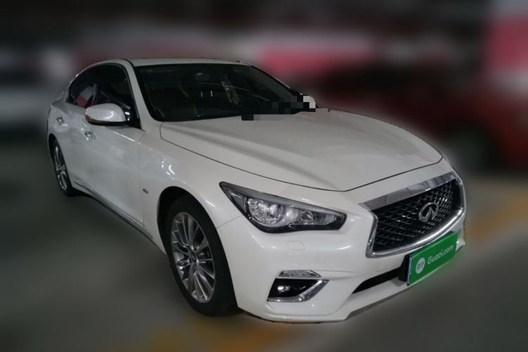 Used Infiniti Q50L 2018 2.0T Enjoyment Version China VI Standard Front Right 45 Deg