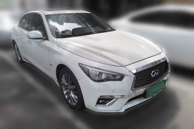 Used Infiniti Q50L 2018 2.0T Enjoyment Version China VI Standard Front Right 45 Deg
