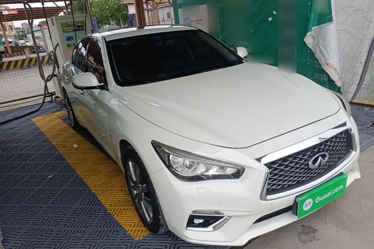 Used Infiniti Q50L 2018 2.0T Enjoyment Version China V Standard Front Right 45 Deg
