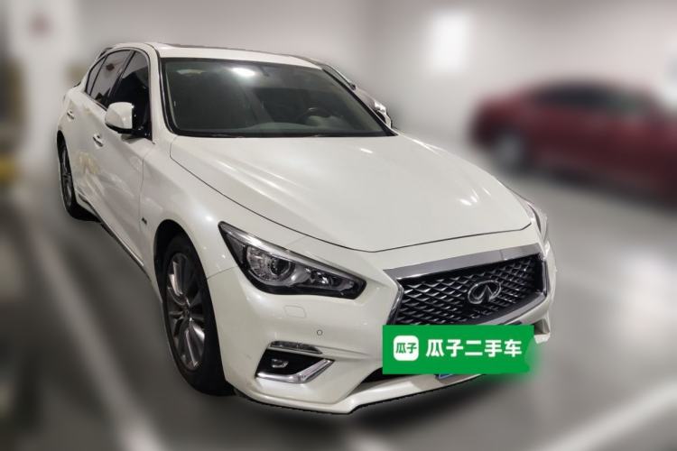 Used Infiniti Q50L 2018 2.0T Enjoyment Version China VI Standard Front Right 45 Deg