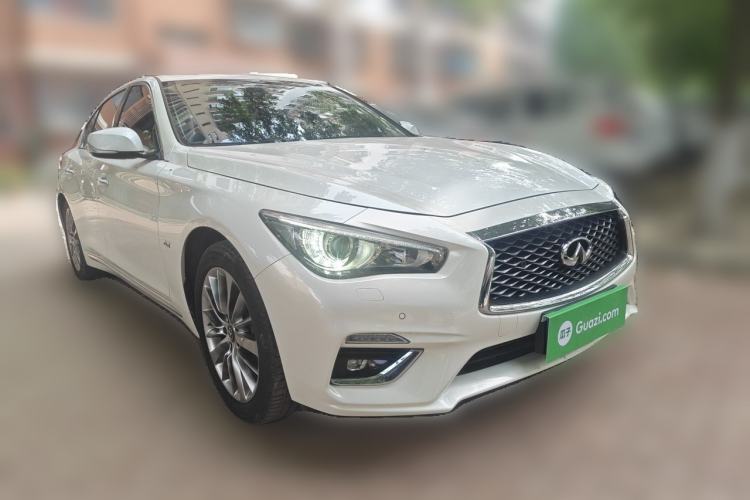 Used Infiniti Q50L 2018 2.0T Enjoyment Version China V Standard Front Right 45 Deg