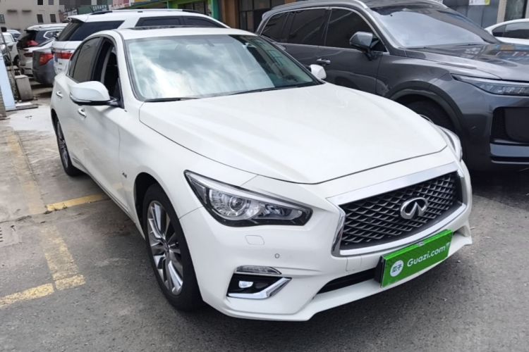 Used Infiniti Q50L 2018 2.0T Enjoyment Version China VI Standard Front Right 45 Deg