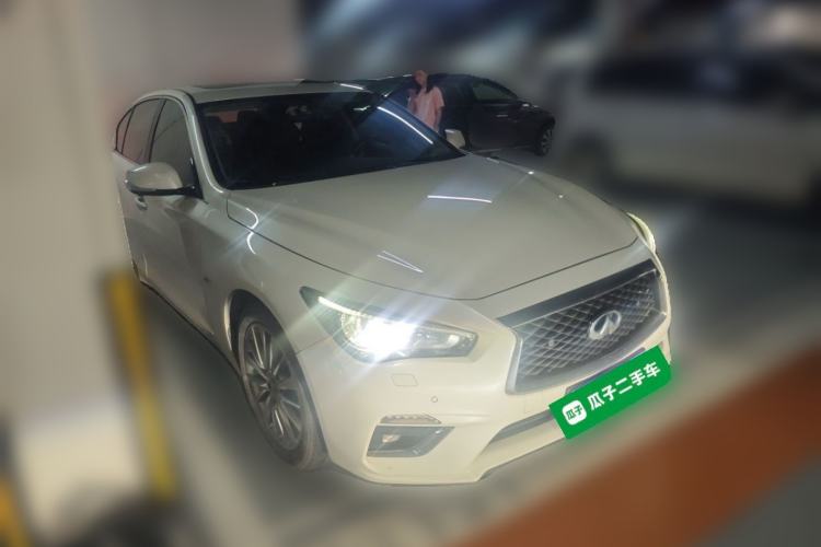 Used Infiniti Q50L 2018 2.0T Enjoyment Edition China V standard Front Right 45 Deg