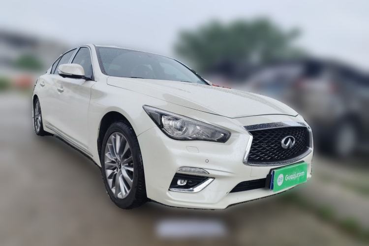 Used Infiniti Q50L 2018 2.0T Enjoyment Version China VI Standard Front Right 45 Deg