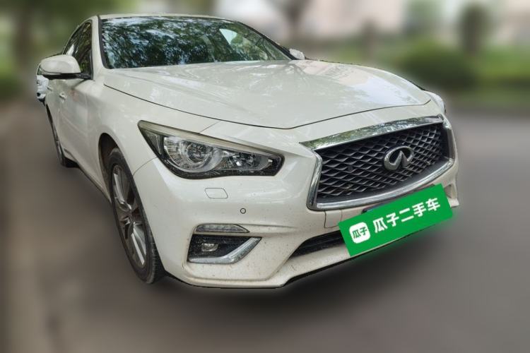 Used Infiniti Q50L 2018 2.0T Enjoyment Edition China V standard Front Right 45 Deg