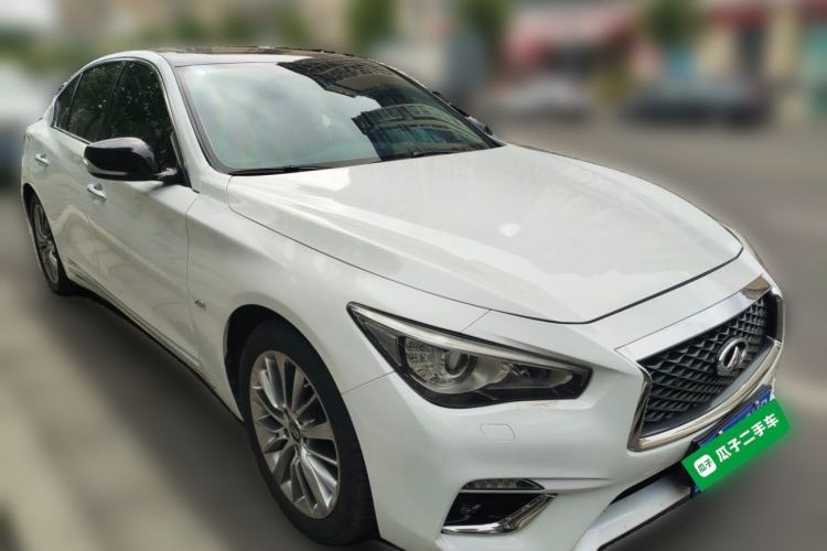 Used Infiniti Q50L 2018 2.0T Enjoyment Version China VI Standard Front Right 45 Deg
