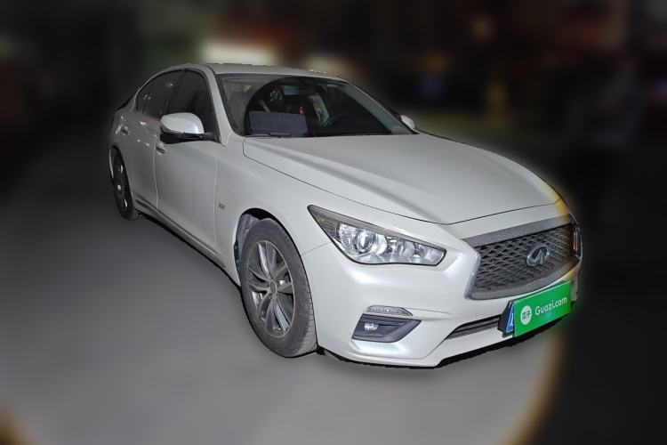 Used Infiniti Q50L 2018 2.0T Comfort Edition China VI Standard Front Right 45 Deg