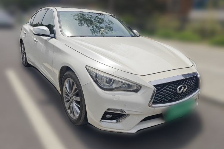 Used Infiniti Q50L 2018 2.0T Enjoyment Version China V Standard Front Right 45 Deg