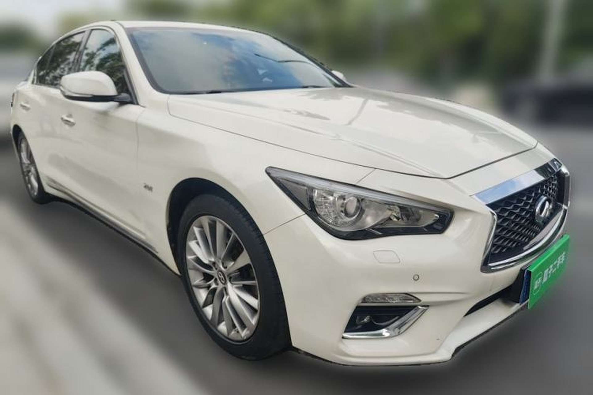 Used Infiniti Q50L 2018 2.0T Enjoyment Version China V Standard Front Right 45 Deg