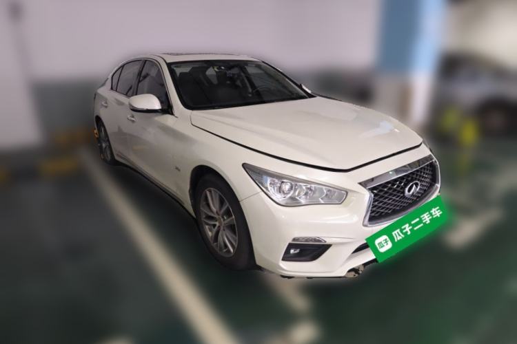 Used Infiniti Q50L 2018 2.0T Comfort Edition China V Standard Front Right 45 Deg