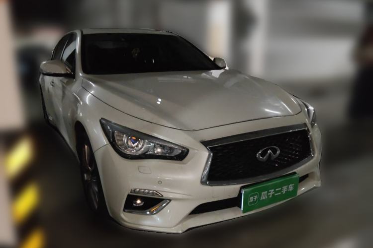 Used Infiniti Q50L 2018 2.0T Enjoyment Version China VI Standard Front Right 45 Deg