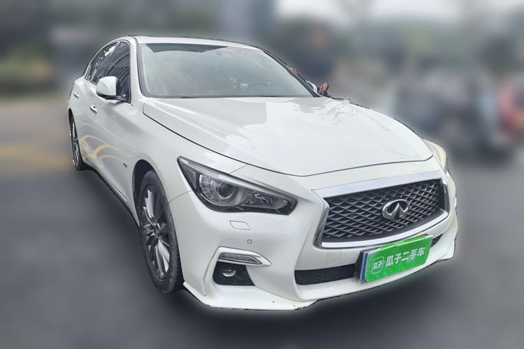 Used Infiniti Q50L 2018 2.0T Enjoyment Edition China V standard Front Right 45 Deg