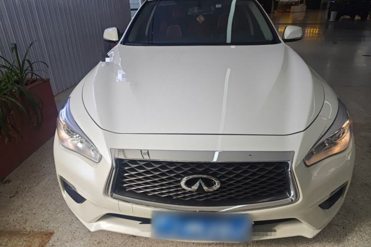 Used Infiniti Q50L 2018 2.0T Comfort Edition China VI Standard Front