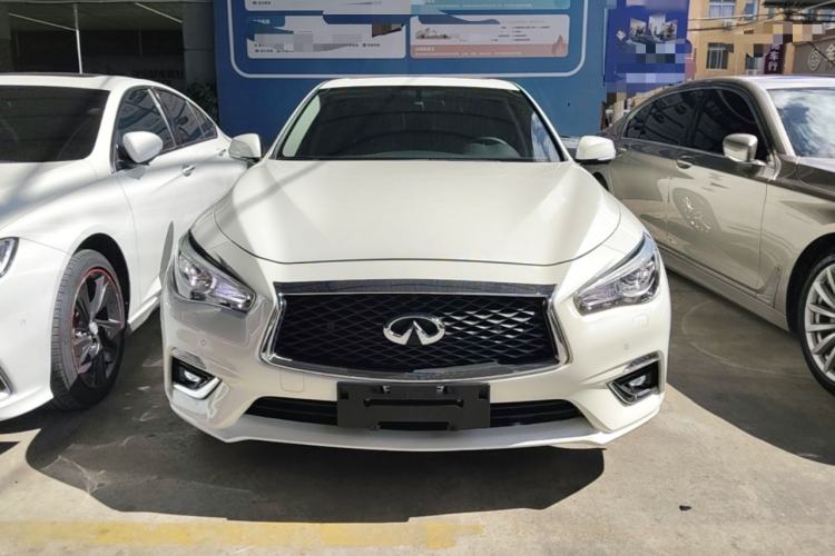 Used Infiniti Q50L 2018 2.0T Enjoyment Version China VI Standard Front