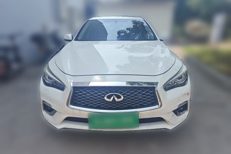 Used Infiniti Q50L 2018 2.0T Enjoyment Version China VI Standard Front