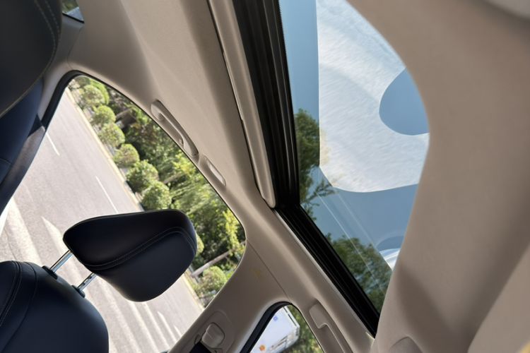 Used Infiniti Q50L 2018 2.0T Enjoyment Version China V Standard Headliner