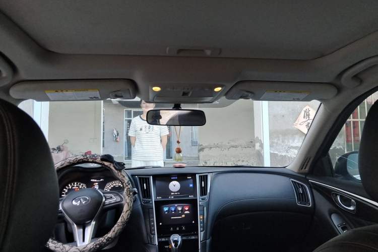 Used Infiniti Q50L 2018 2.0T Comfort Edition China VI Standard Headliner