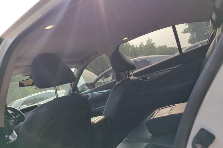 Used Infiniti Q50L 2018 2.0T Enjoyment Edition China V standard Headliner