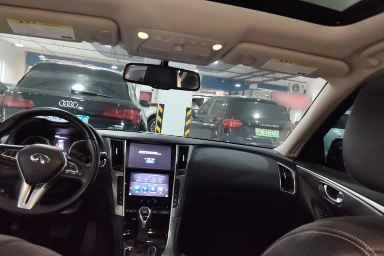 Used Infiniti Q50L 2018 2.0T Enjoyment Version China VI Standard Headliner