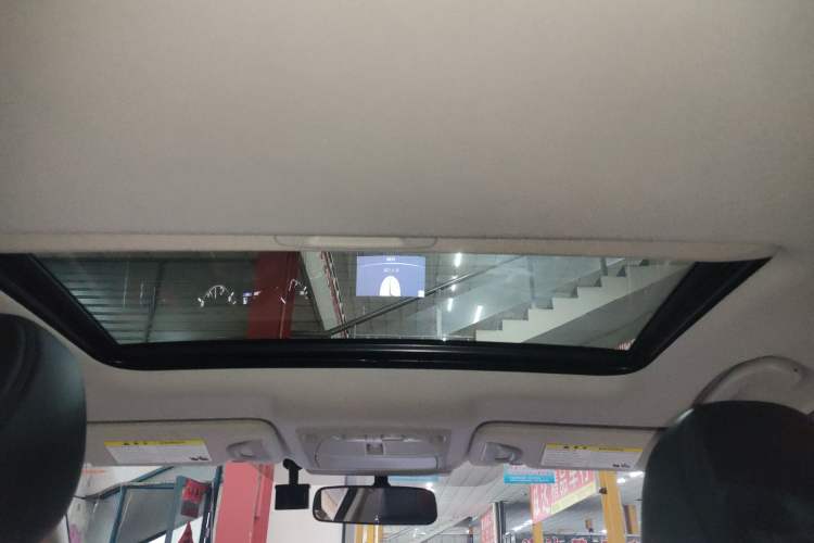 Used Infiniti Q50L 2018 2.0T Comfort Edition China VI Standard Headliner