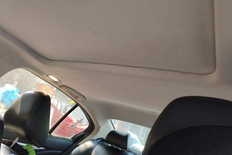Used Infiniti Q50L 2018 2.0T Comfort Edition China VI Standard Headliner