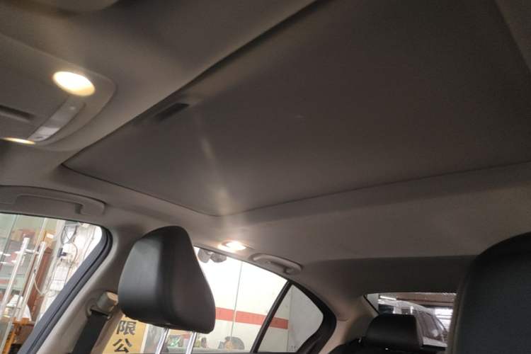 Used Infiniti Q50L 2018 2.0T Comfort Edition China VI Standard Headliner