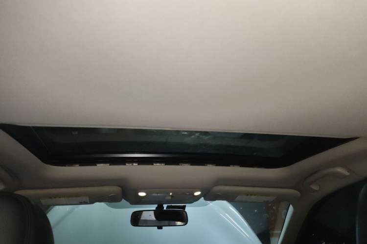 Used Infiniti Q50L 2018 2.0T Comfort Edition China VI Standard Headliner