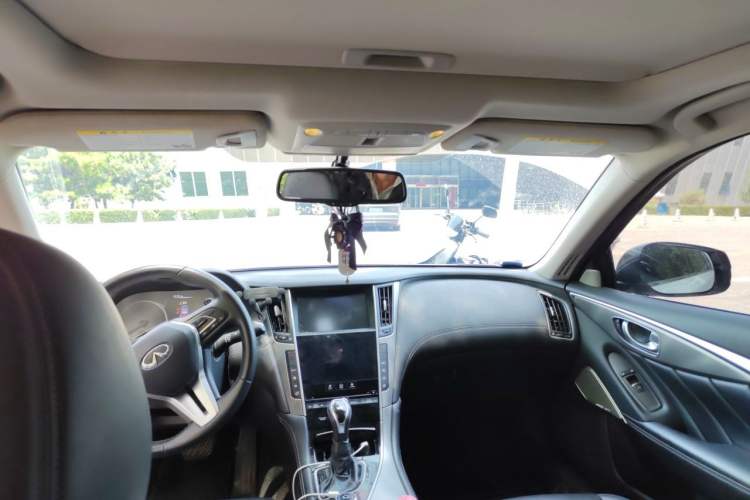 Used Infiniti Q50L 2018 2.0T Enjoyment Edition China V standard Headliner