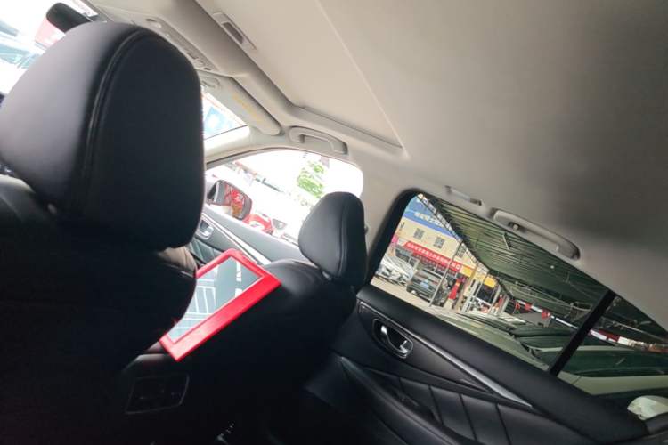 Used Infiniti Q50L 2018 2.0T Comfort Edition China VI Standard Headliner