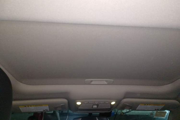 Used Infiniti Q50L 2018 2.0T Enjoyment Edition China V standard Headliner
