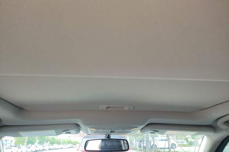Used Infiniti Q50L 2018 2.0T Enjoyment Version China VI Standard Headliner