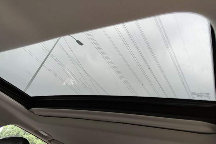 Used Infiniti Q50L 2018 2.0T Comfort Edition China V Standard Headliner