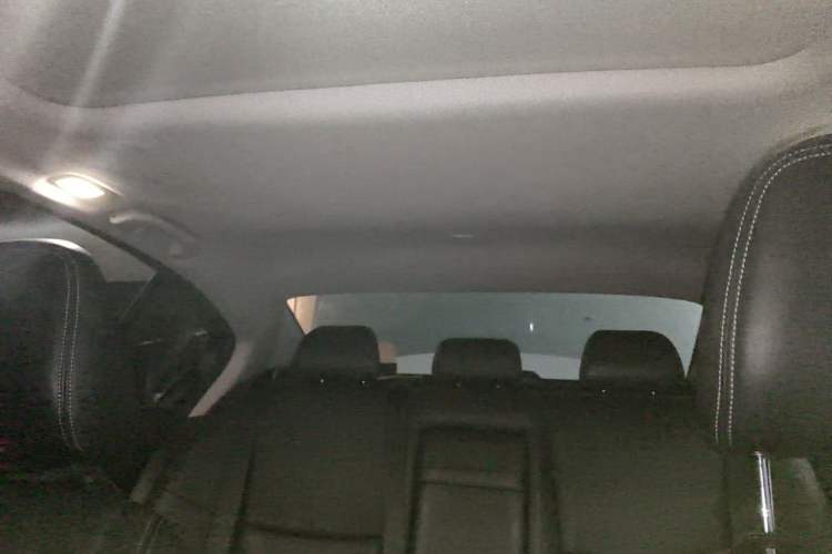 Used Infiniti Q50L 2018 2.0T Enjoyment Edition China V standard Headliner