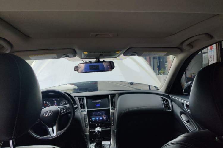 Used Infiniti Q50L 2018 2.0T Enjoyment Version China V Standard Headliner
