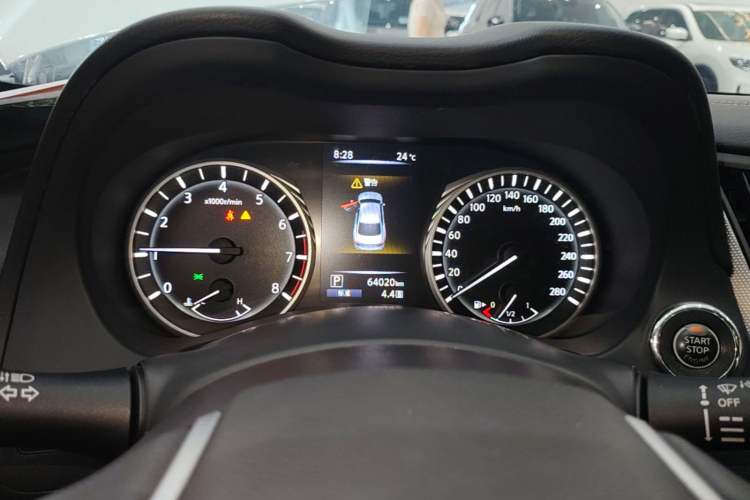 Used Infiniti Q50L 2018 2.0T Enjoyment Version China VI Standard Instrument Cluster