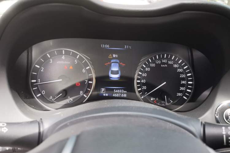 Used Infiniti Q50L 2018 2.0T Enjoyment Version China VI Standard Instrument Cluster