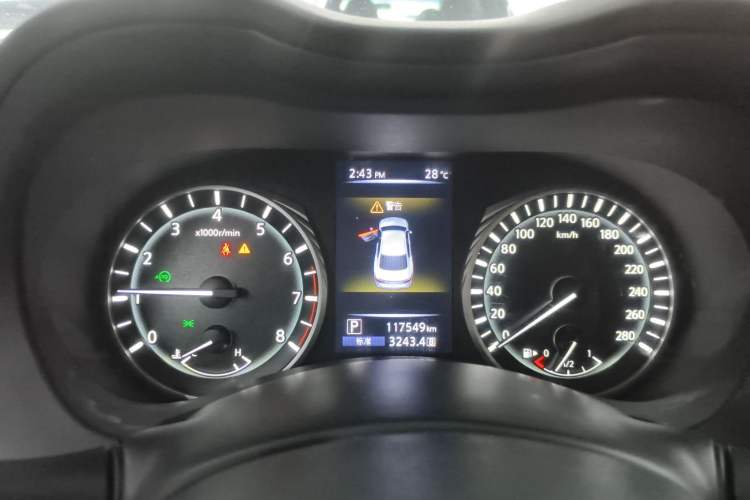 Used Infiniti Q50L 2018 2.0T Comfort Edition China V Standard Instrument Cluster