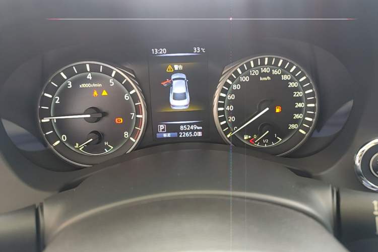 Used Infiniti Q50L 2018 2.0T Comfort Edition China VI Standard Instrument Cluster