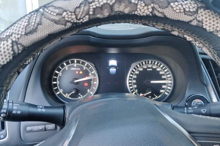 Used Infiniti Q50L 2018 2.0T Comfort Edition China VI Standard Instrument Cluster