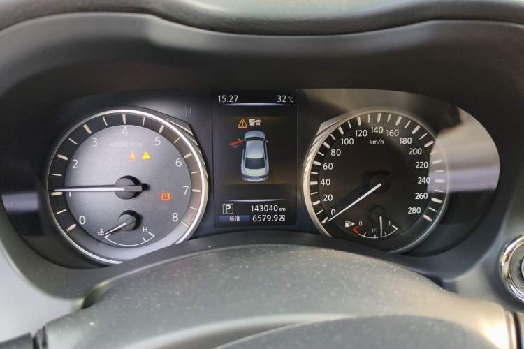 Used Infiniti Q50L 2018 2.0T Comfort Edition China VI Standard Instrument Cluster