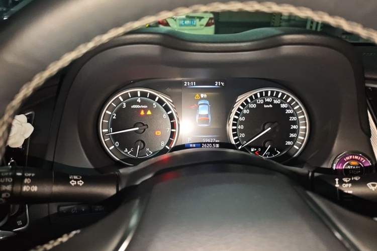 Used Infiniti Q50L 2018 2.0T Enjoyment Version China VI Standard Instrument Cluster