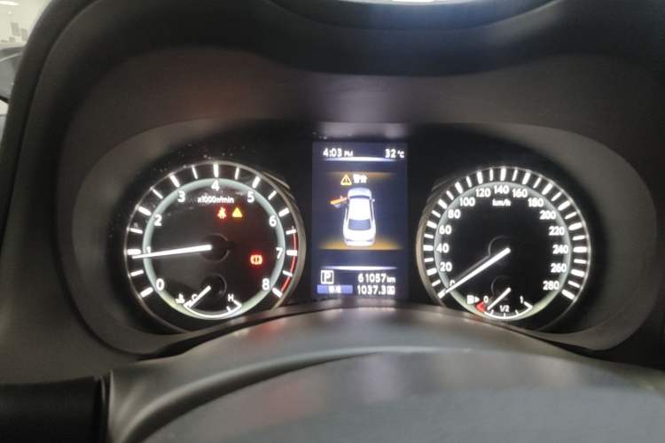 Used Infiniti Q50L 2018 2.0T Comfort Edition China VI Standard Instrument Cluster