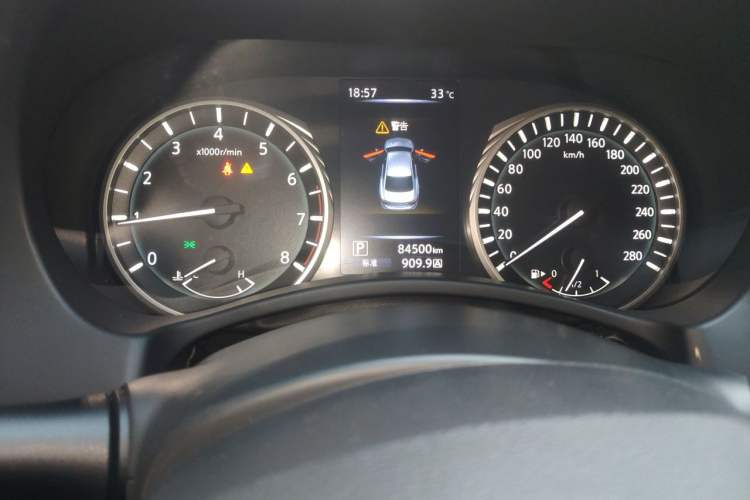 Used Infiniti Q50L 2018 2.0T Comfort Edition China VI Standard Instrument Cluster