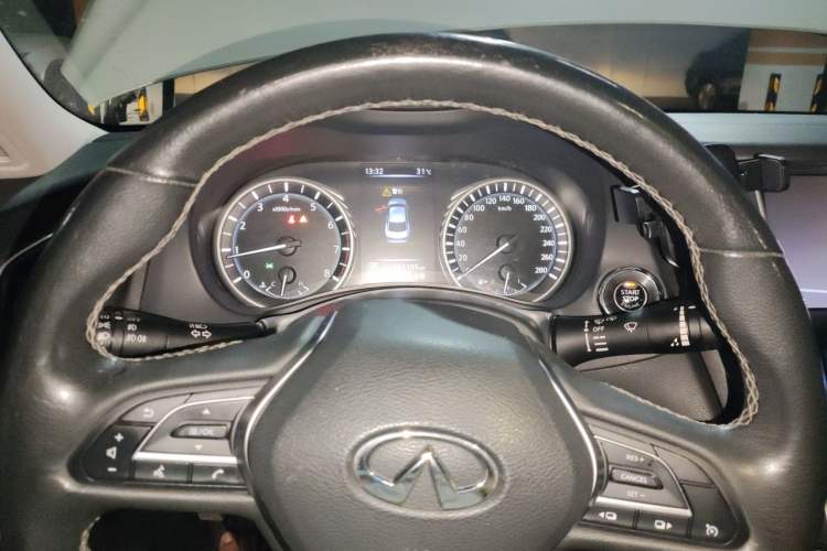 Used Infiniti Q50L 2018 2.0T Comfort Edition China VI Standard Instrument Cluster
