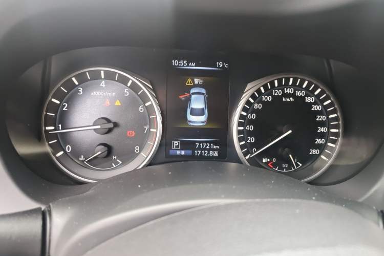 Used Infiniti Q50L 2018 2.0T Enjoyment Version China VI Standard Instrument Cluster