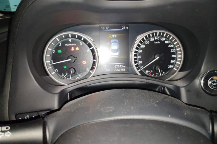 Used Infiniti Q50L 2018 2.0T Enjoyment Version China VI Standard Instrument Cluster